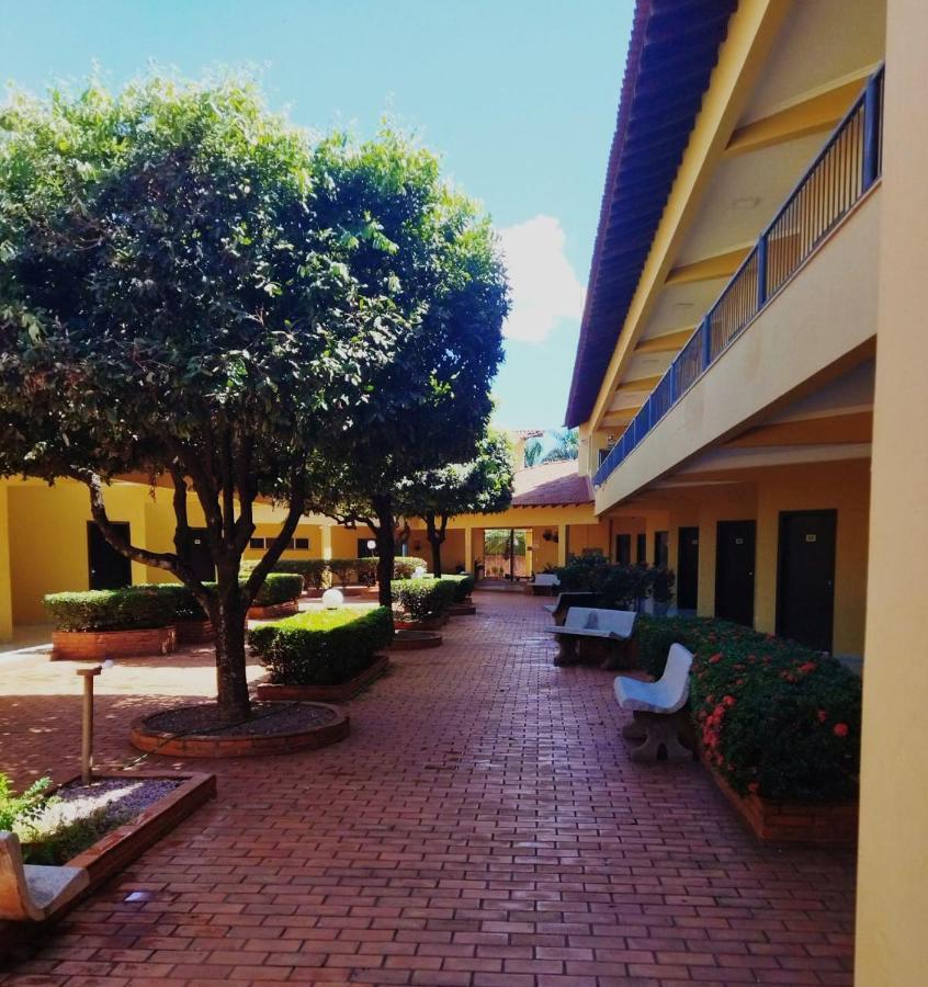 Hotel Marathi Park Rondonópolis Eksteriør bilde