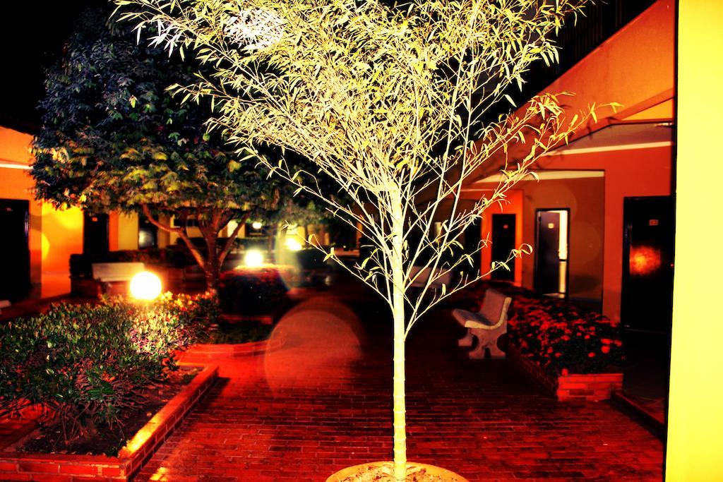 Hotel Marathi Park Rondonópolis Eksteriør bilde